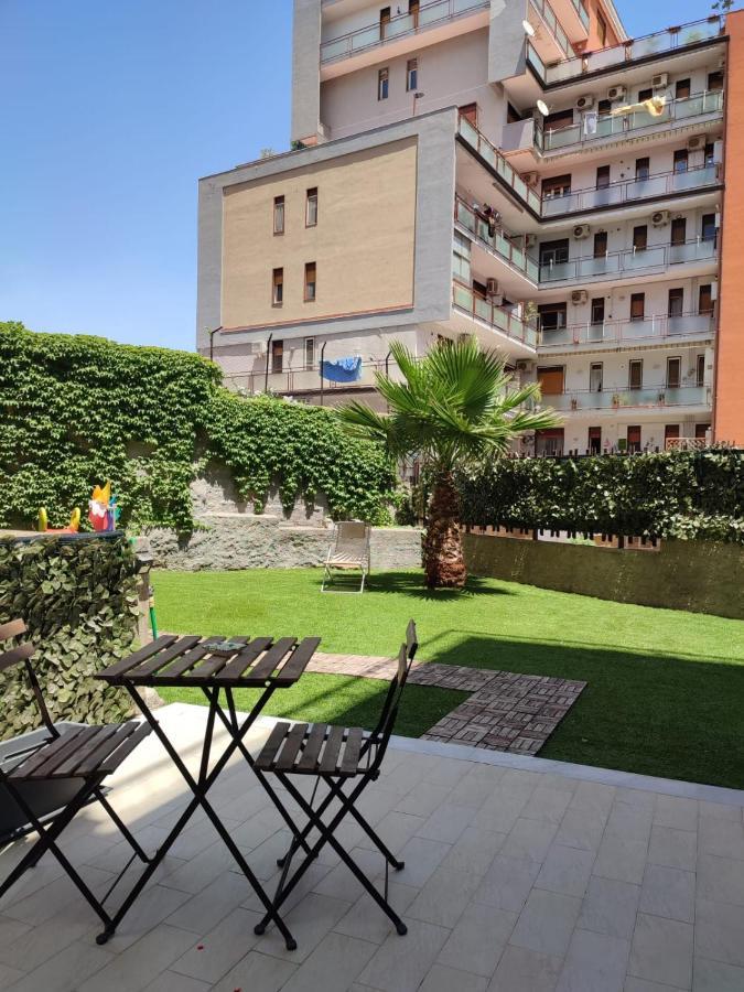 Appartamento Incantevole Con Parcheggio E Giardino Catania Exterior foto
